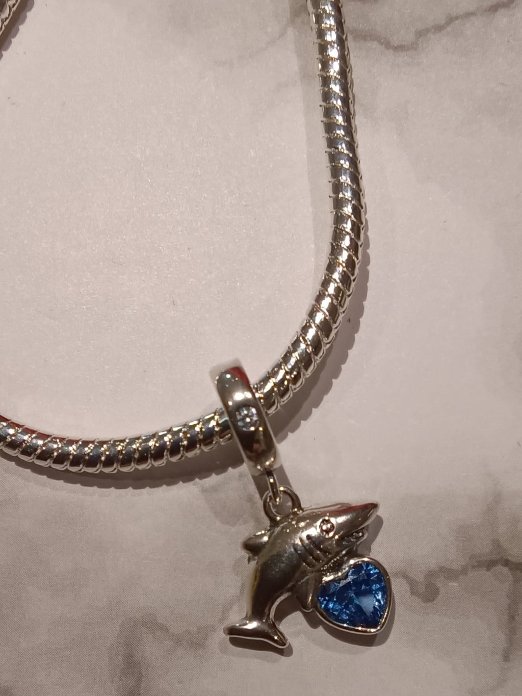 Gliederarmband + Charm Anhänger "Hai mit Herz" 925er Sterling Silber