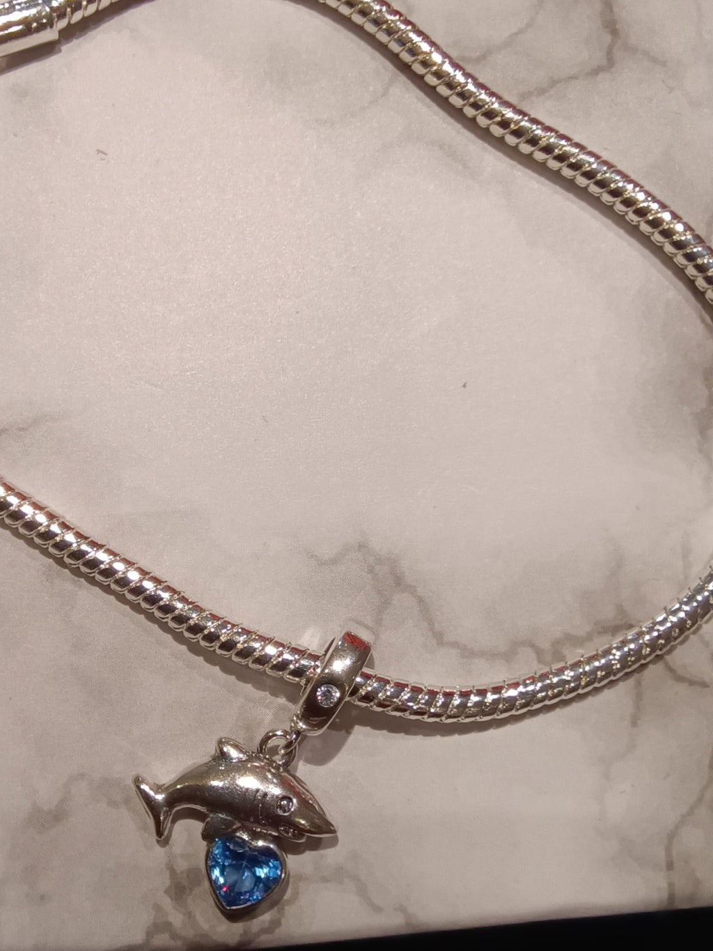 Gliederarmband + Charm Anhänger "Hai mit Herz" 925er Sterling Silber