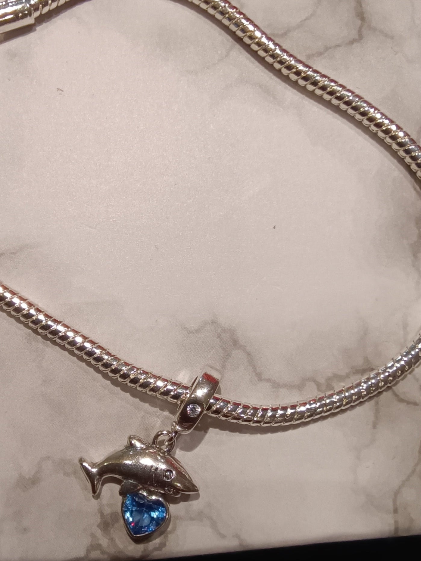 Gliederarmband + Charm Anhänger "Hai mit Herz" 925er Sterling Silber