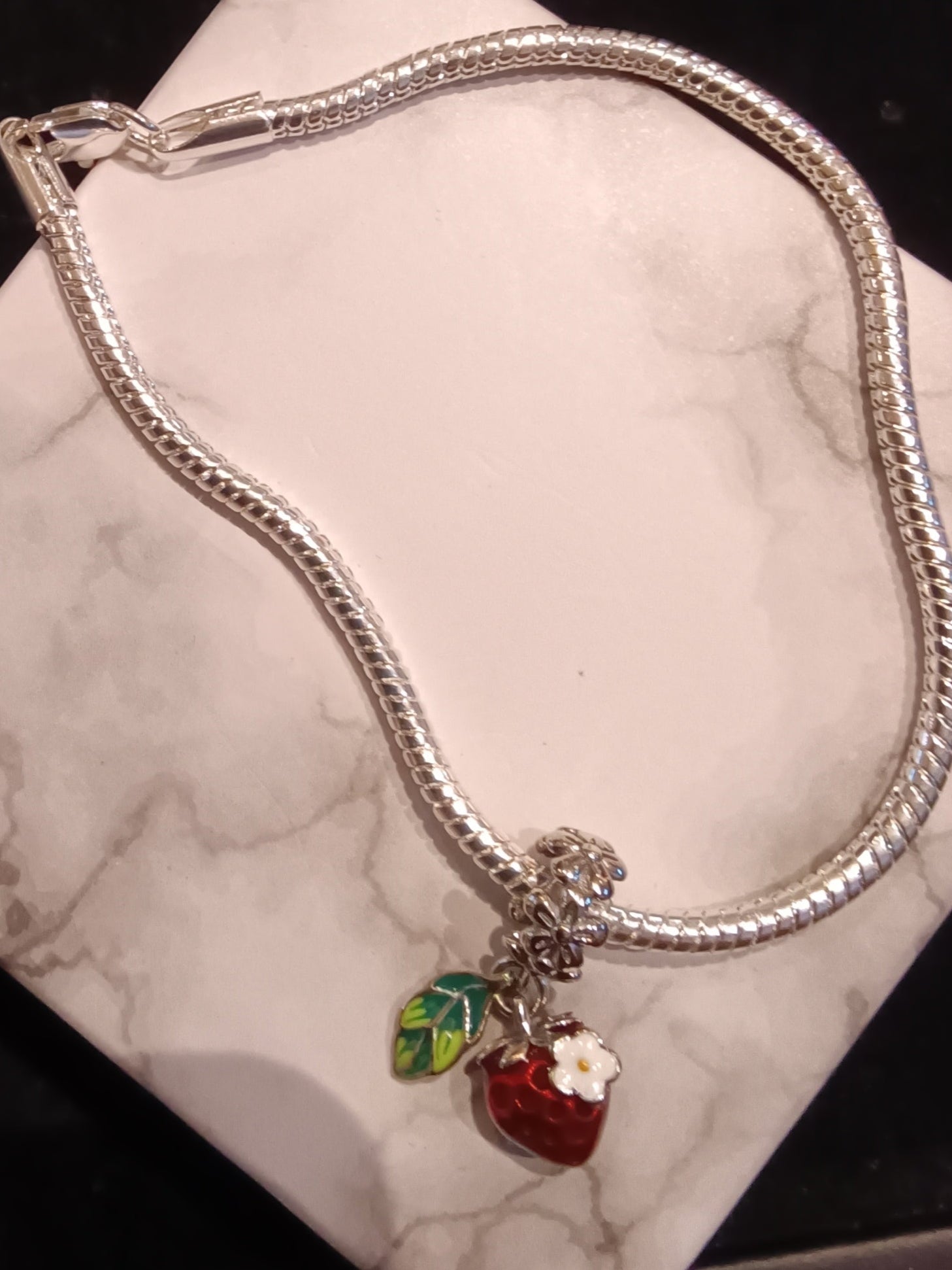 Gliederarmband +Charm Anhänger " Erdbeere" 925 er Sterling Silber