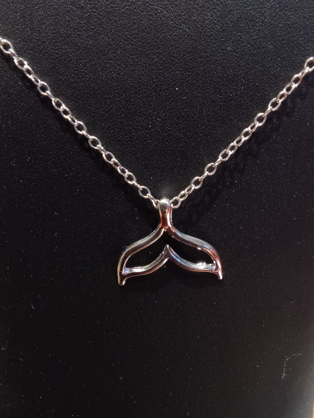 Edle Edelstahlkette in Silber "Fischflosse"