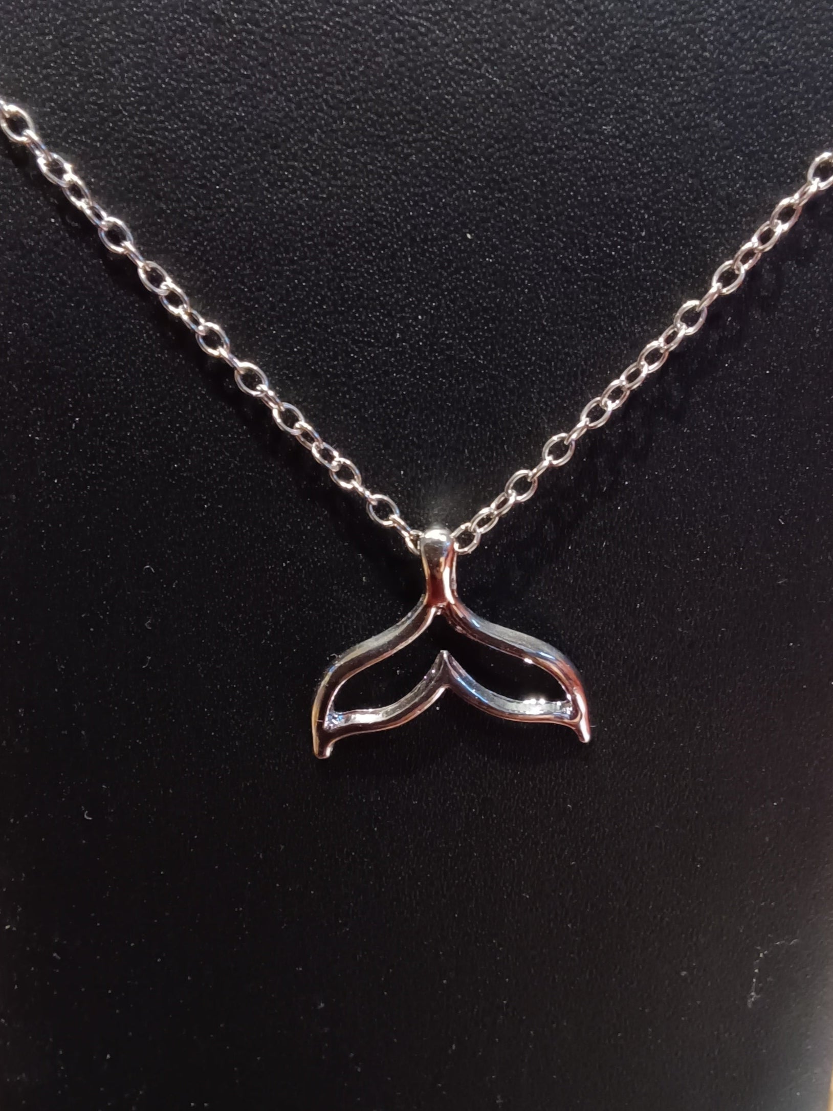 Edle Edelstahlkette in Silber "Fischflosse"