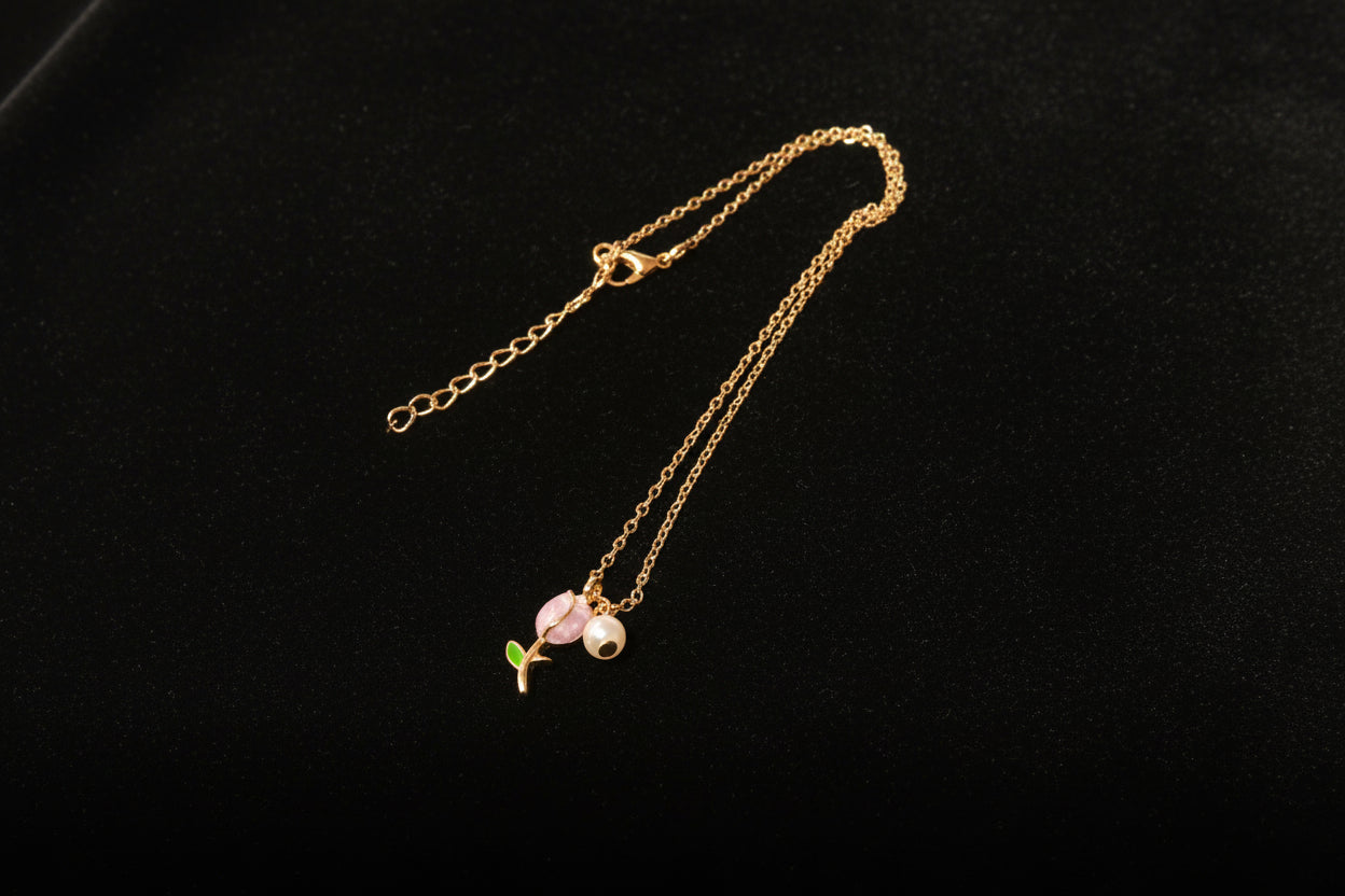 Halskette mit Süßem Tulpen Anhänger mit Perle